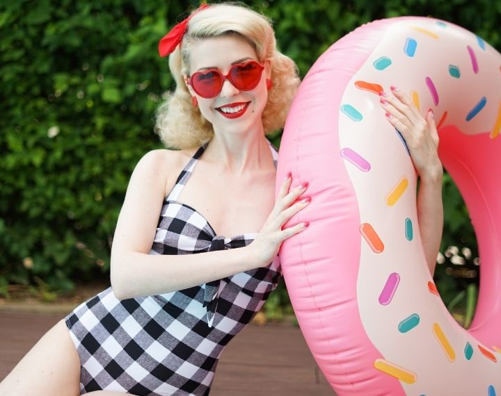 3 Tips to Get the Perfect Vintage Swimsuit