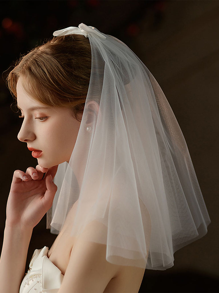 White Vintage Bow Wedding Bridal Veil