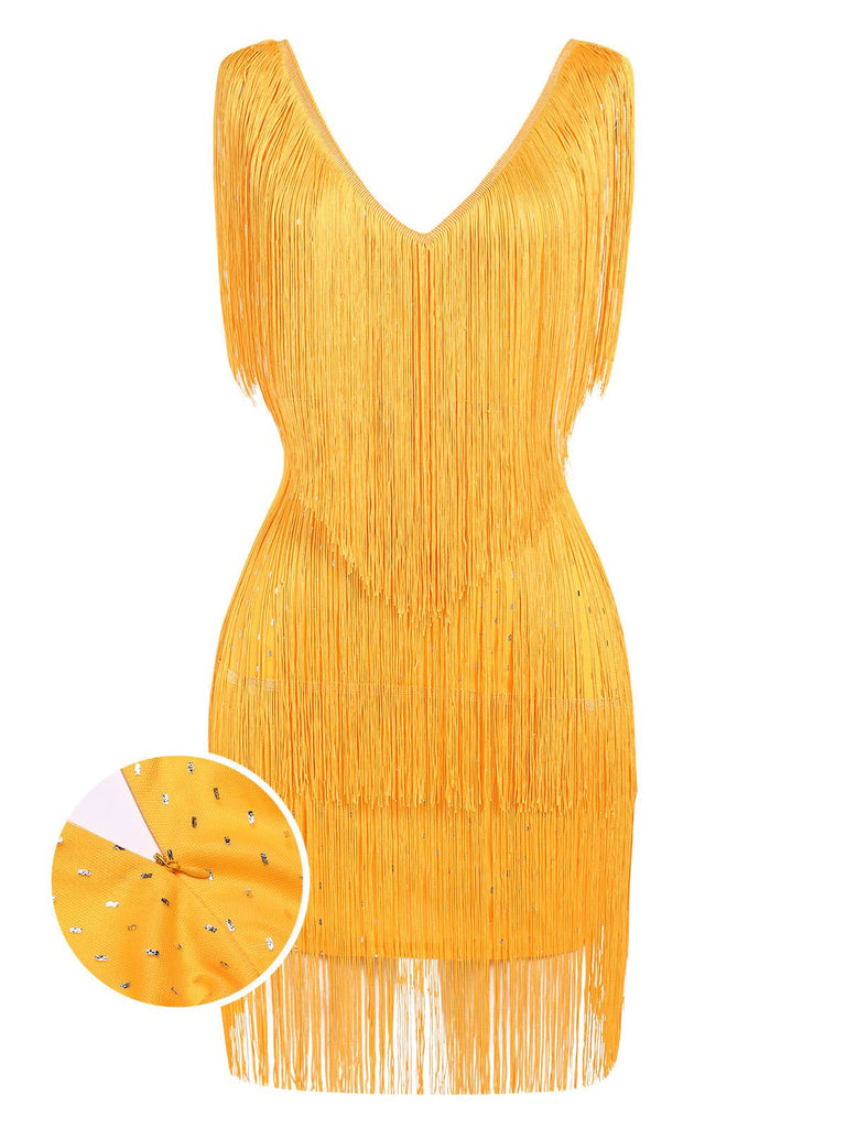 She slips into this 1920s V-Neck Fringe Solid Sleeveless Dress and suddenly it's a 1920s daydream