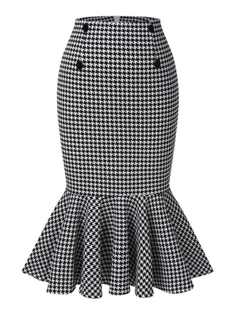 She sways in this 1930s Houndstooth Button Mermaid Skirt and it's pure 1930s magic
