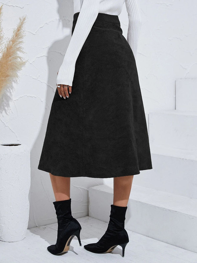 She sways in this 1930s Solid Buttoned Corduroy A-Line Skirt and it's pure 1930s magic