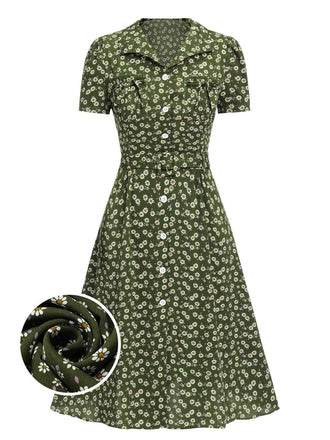 She slips into this 1940s Lapel Buttons Ditsy Floral Dress and suddenly it's a 1940s daydream