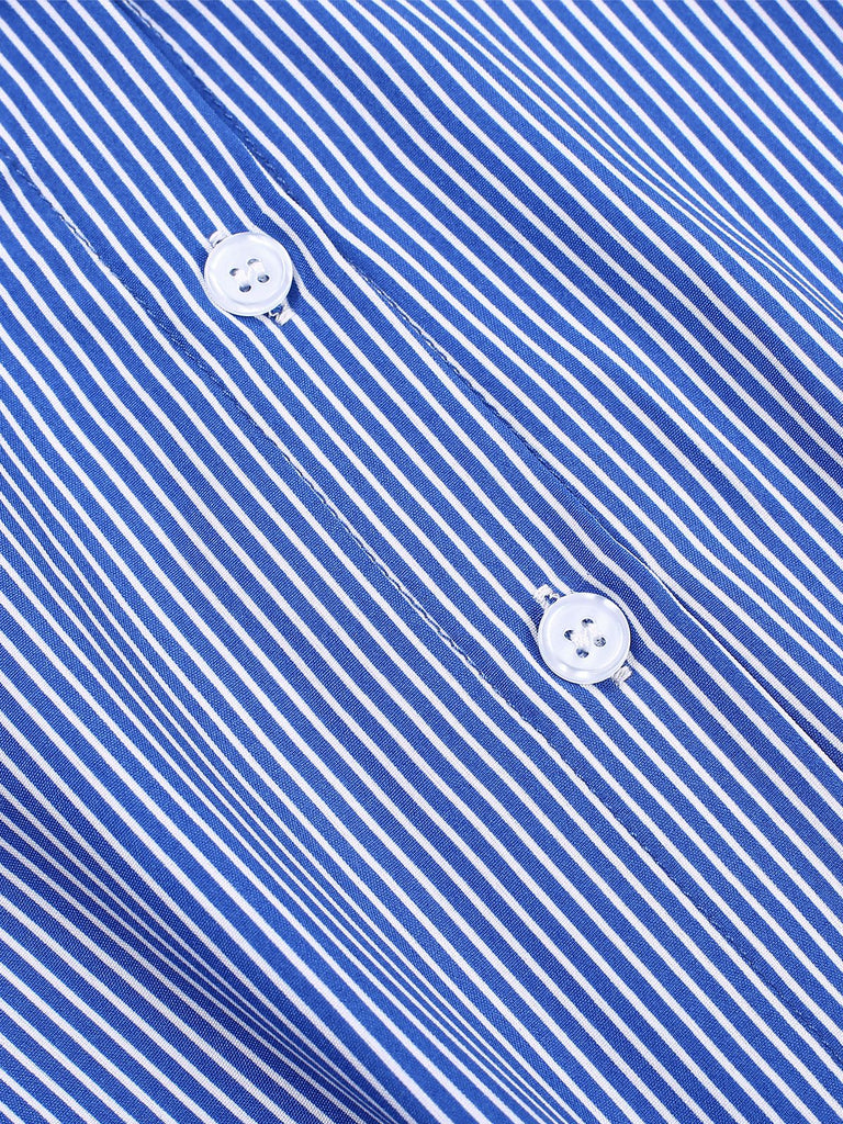 This 1940s Lapel Stripes Sleeveless Dress wraps her in 1940s elegance, one twirl at a time