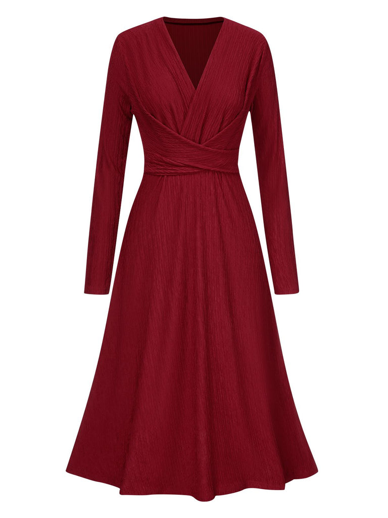 She slips into this 1940s V-Neck Wrap Waist A-Line Midi Dress and suddenly it's a 1940s daydream