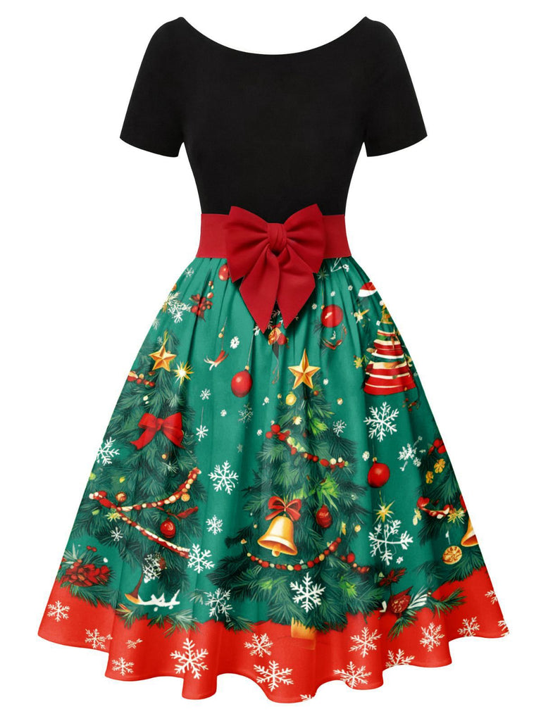 This 1950s Christmas Tree Patchwork Bow Belted Swing Dress wraps her in 1950s elegance, one twirl at a time