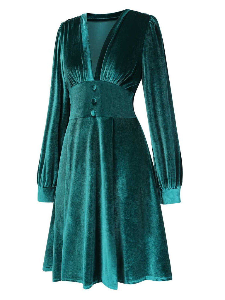 This 1950s Deep V-Neck Velvet Button Solid Dress wraps her in 1950s elegance, one twirl at a time