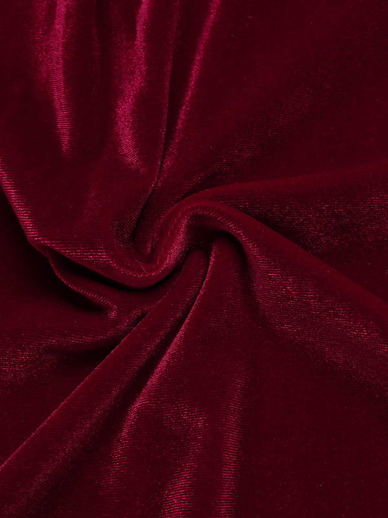 This 1950s Deep V-Neck Velvet Button Solid Dress wraps her in 1950s elegance, one twirl at a time