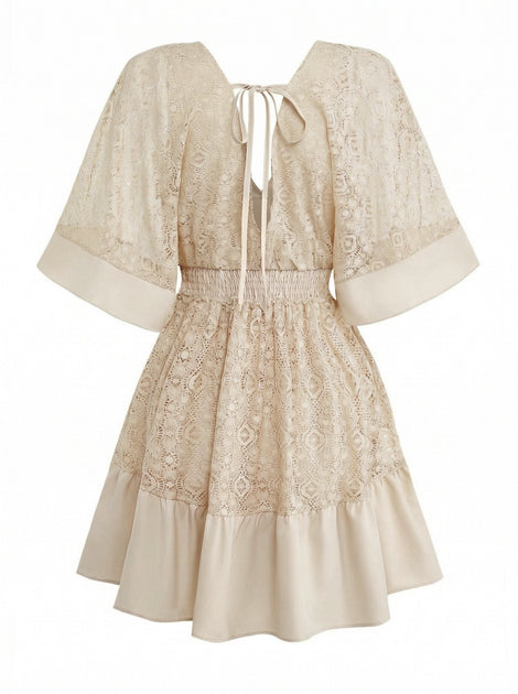 1970s Solid Lace Patchwork Batwing Sleeve V-Neck Dress | Retro Stage