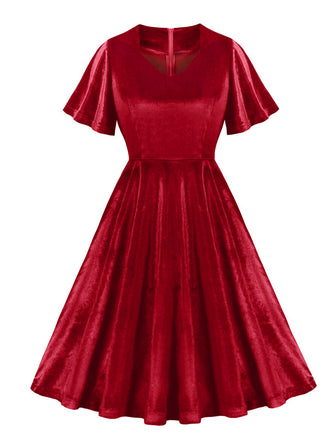 She slips into this 1950s Solid Ruffle Sleeves Velvet Dress and suddenly it's a 1950s daydream