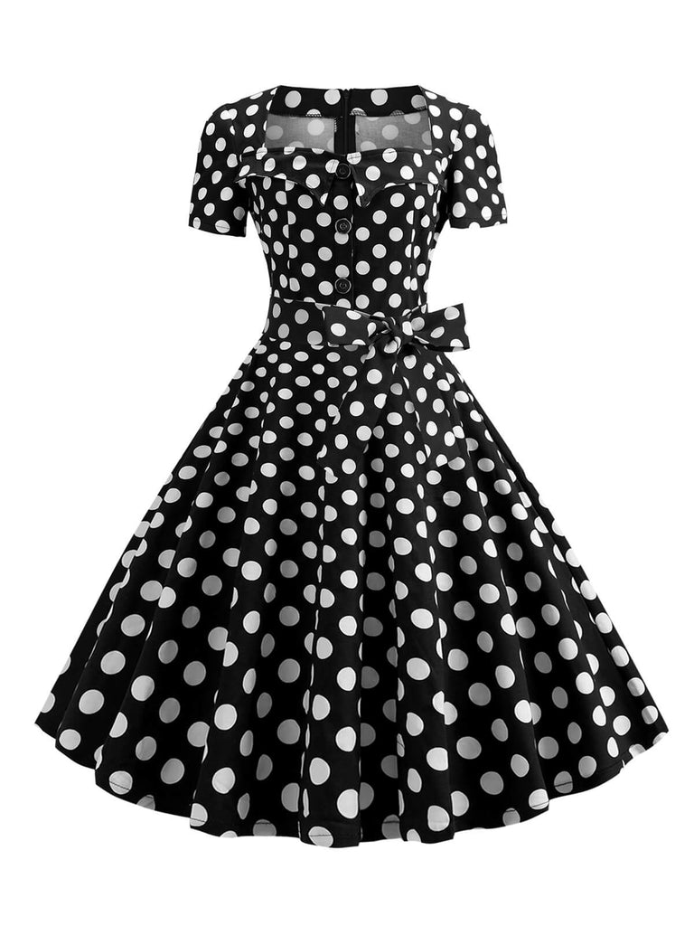 This 1950s Square Neck Short Sleeves Dress wraps her in 1950s elegance, one twirl at a time