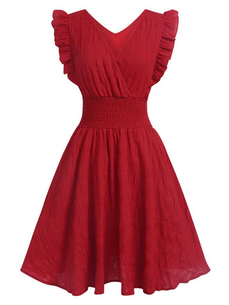 She slips into this 1950s V-Neck Smocked Waist Ruffles Sleeveless Dress and suddenly it's a 1950s daydream