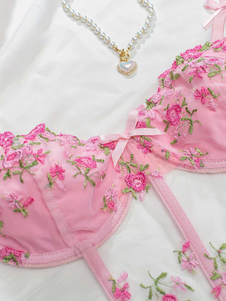 1960s Floral Embroidered Bow Underwire Lingerie: 1