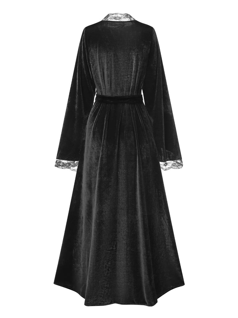 1970s Lace Trim Velvet Lounge Night Robe 1970s Lace Trim Velvet Lounge Night Robe