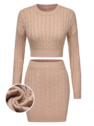She sways in this 2PCS 1960s Knitted Cropped Sweater & Skirt and it's pure 1960s magic