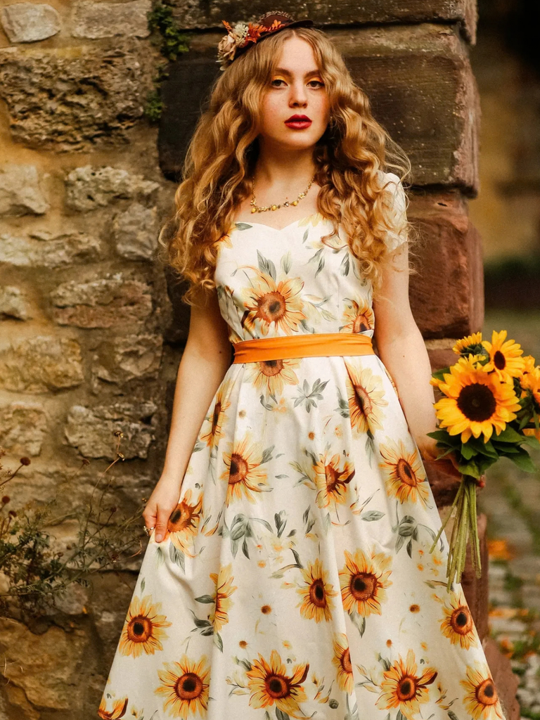 Orange 1950s Sunflower Sweetheart Neck Dress