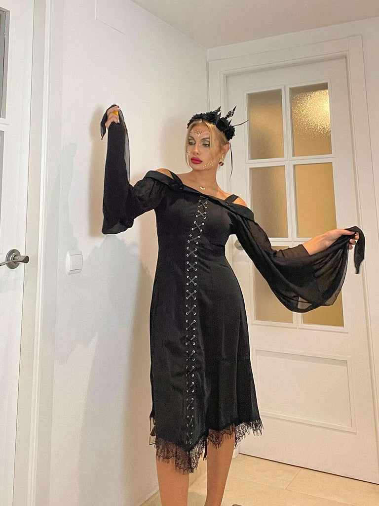 Black 1950s Bat Sleeve Lace-Up Dress