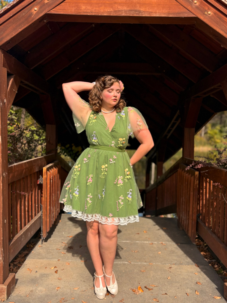 Green 1950s Floral Puff Sleeve Mesh Embroidered Dress