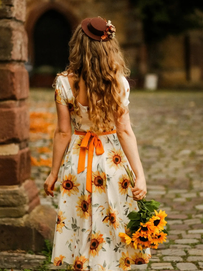 Orange 1950s Sunflower Sweetheart Neck Dress