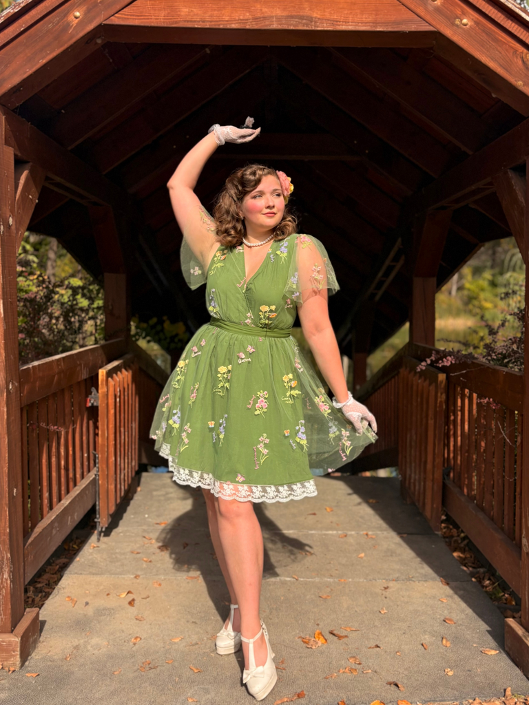 Green 1950s Floral Puff Sleeve Mesh Embroidered Dress
