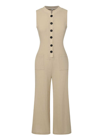 She finds her 1940s story in this Beige 1940s Pockets Solid Sleeveless Jumpsuit