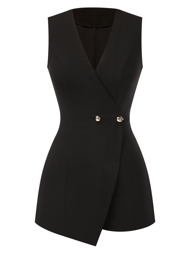 She finds her 1950s story in this Black 1950s Surplice V-Neck Sleeveless Romper
