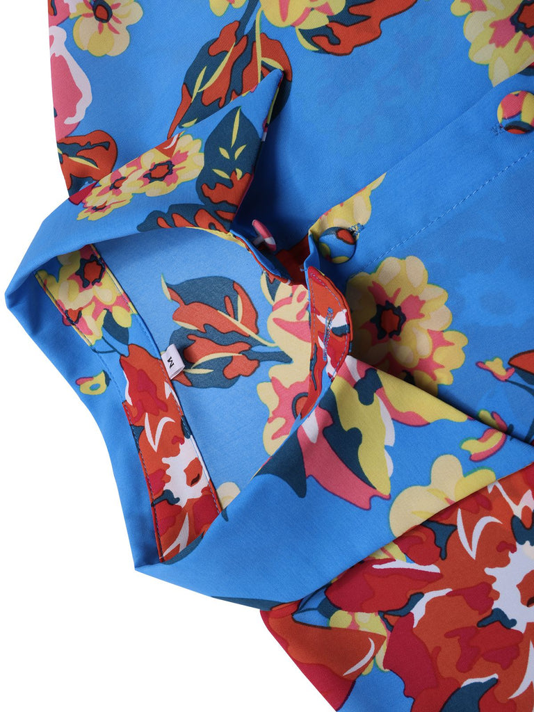 She pairs this Blue 1970s Contrast Floral Bishop Sleeve Blouse with confidence and 1970s charm