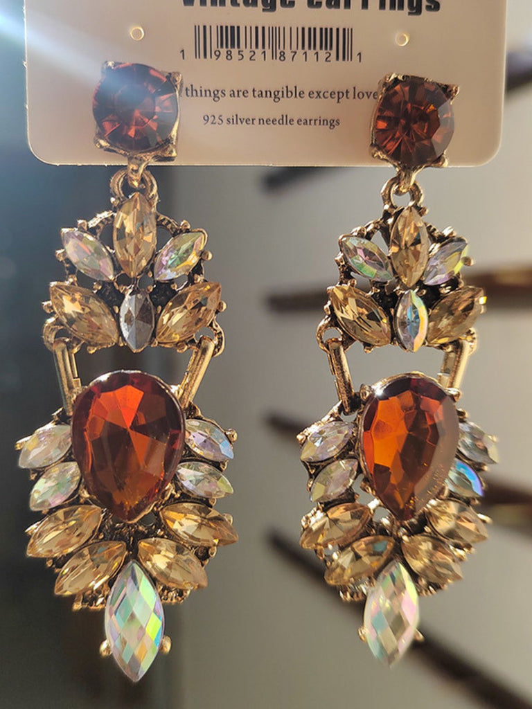Champagne Alloy Vintage Rhinestone Earrings: 1950s detail work for the woman who notices