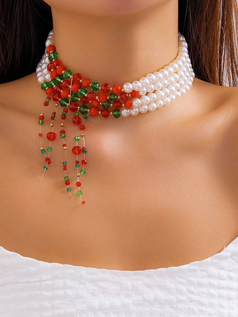 She adds this Christmas Multilayer Contrast Pearl Strand Necklace and suddenly it's vintage perfection