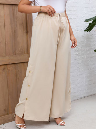 She walks in these Cream Color 1950s Solid Wide-leg Pants and the world follows