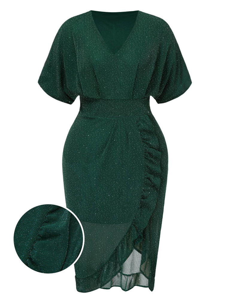She slips into this Dark Green 1940s V-Neck Ruffles Solid Dress and suddenly it's a 1940s daydream