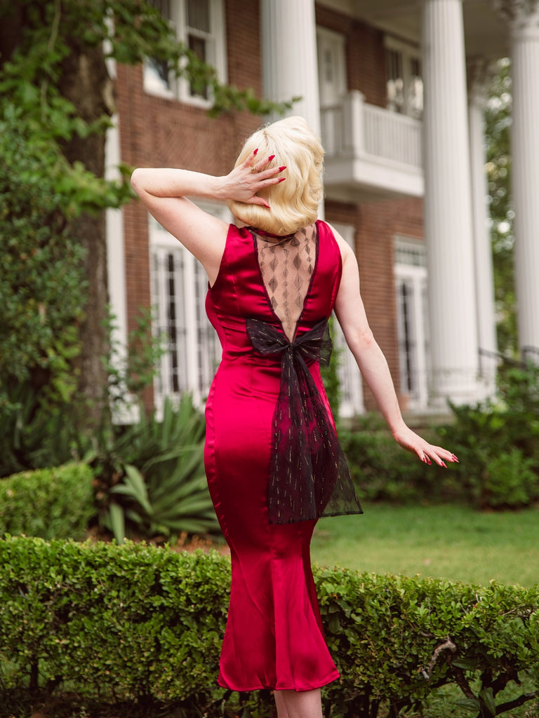 Deep Red 1930s Solid Bow Decor Fishtail Dress: where 1930s romance meets her modern spirit