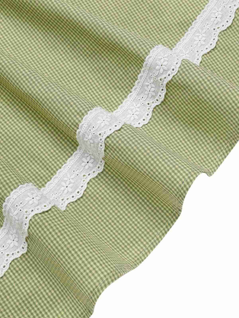 This Green 1940s Lace Plaid Cotton Patchwork Dress wraps her in 1940s elegance, one twirl at a time