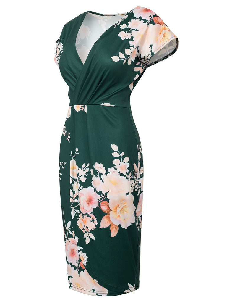 This Green 1960s Cap Sleeves Floral Pencil Dress wraps her in 1960s elegance, one twirl at a time