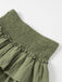 This Green 1960s Solid Elastic Waist Cake Skirt spins 1960s stories with every step