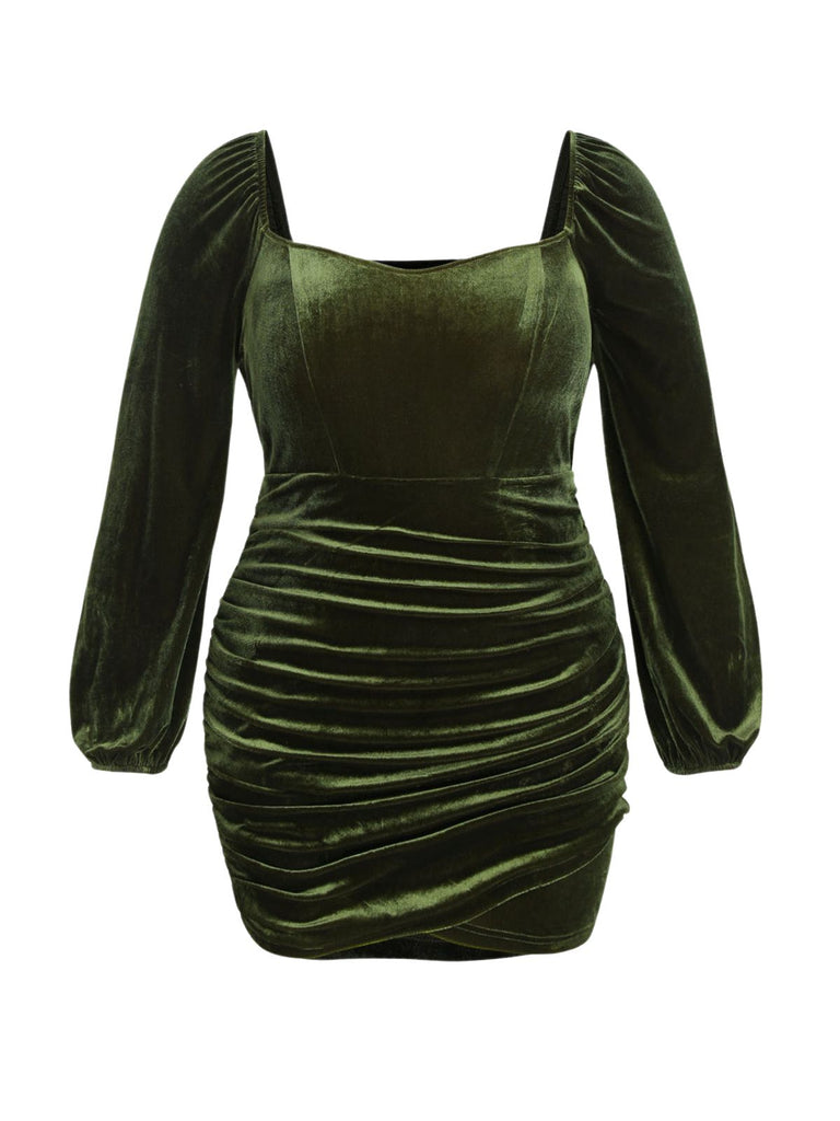 She slips into this Green 1960s Solid Sweetheart Wrap Dress and suddenly it's a 1960s daydream