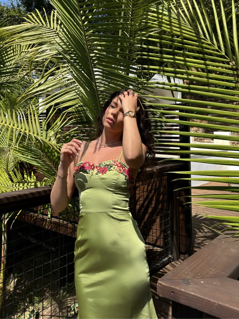 She slips into this Green 1960s Spaghetti Strap 3D Floral Dress and suddenly it's a 1960s daydream