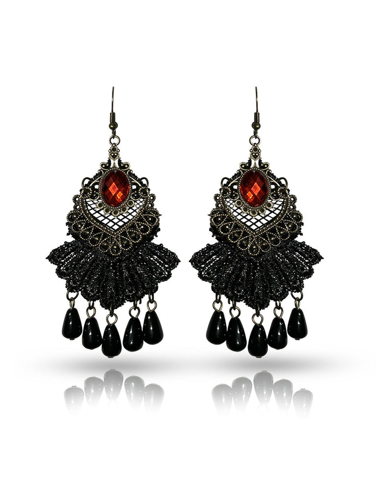 She adds this Halloween Vintage Beading Earrings and suddenly it's 1950s perfection