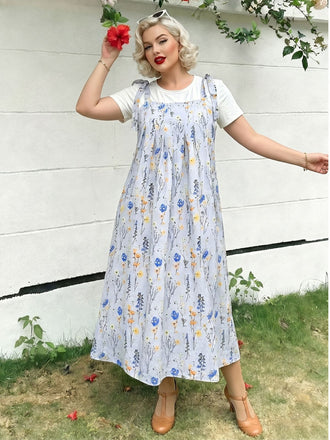Plus Size Blue 1940s Floral Print Pinafore Dress, vintage dress, retro fashion, floral print - perfect for women who love vintage and retro fashion
