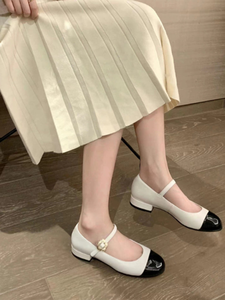 This Mary Jane Thick Heel Leather Shoes whispers vintage secrets to those who notice
