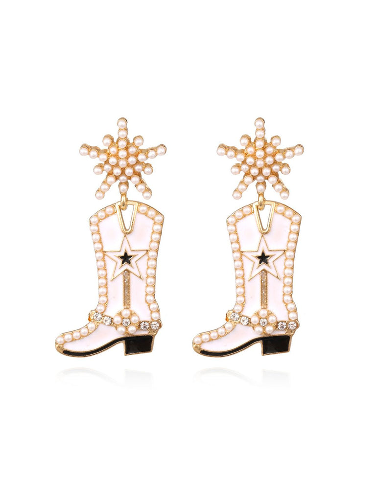 She adds this Star Cowboy Boot Earrings and suddenly it's vintage perfection