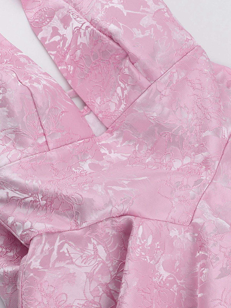 She slips into this Pink 1960s Back Bow Jacquard Floral Dress and suddenly it's a 1960s daydream