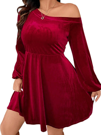 She slips into this Red 1950s Solid One-Shoulder Velvet Dress and suddenly it's a 1950s daydream