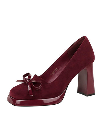 She finds her 1950s story in this Retro Suede Bowknot Chunky High Heels