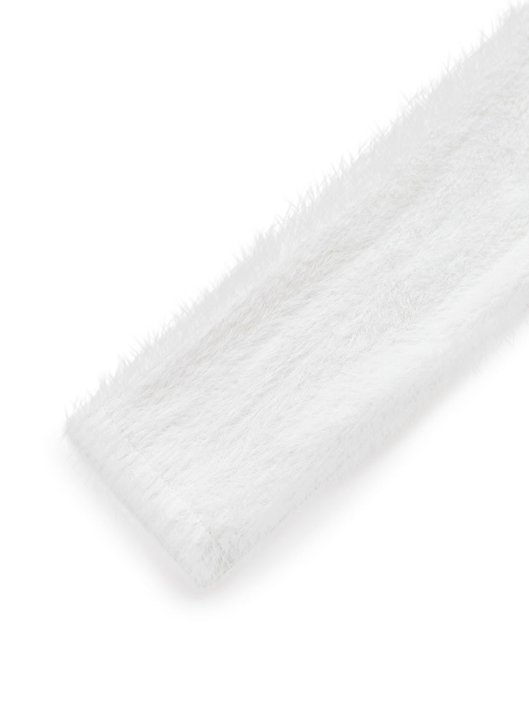 [Pre-Sale] White 1960s Off-Shoulder Camisole Plush Knit Sweater