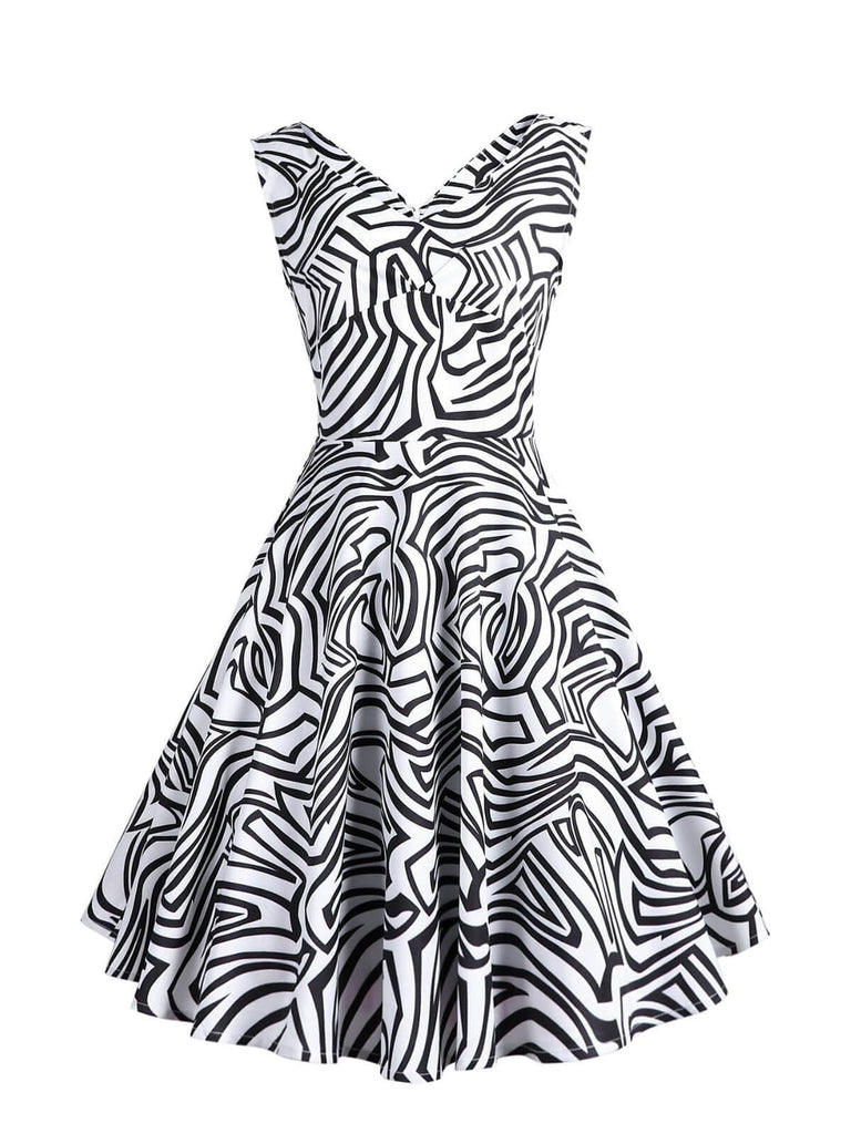 1950s V-Neck All Over Print Swing Dress