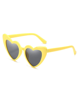 Vintage Alloy Temple Heart Frame Sunglasses