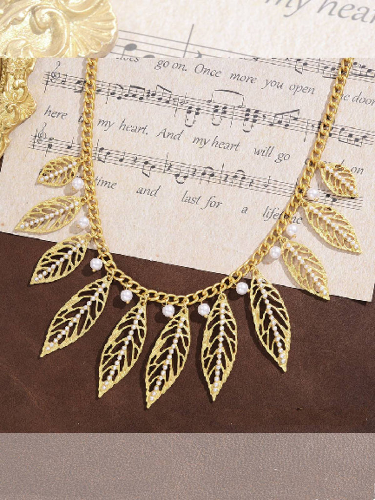 Pearl And Leaves Alloy Vintage Necklace
