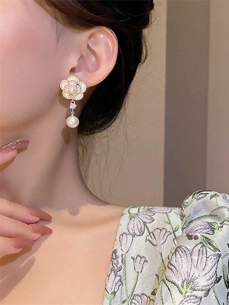 Retro Camellia Pearl Earrings