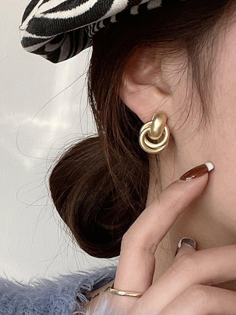 Vintage Gold Circle Earrings