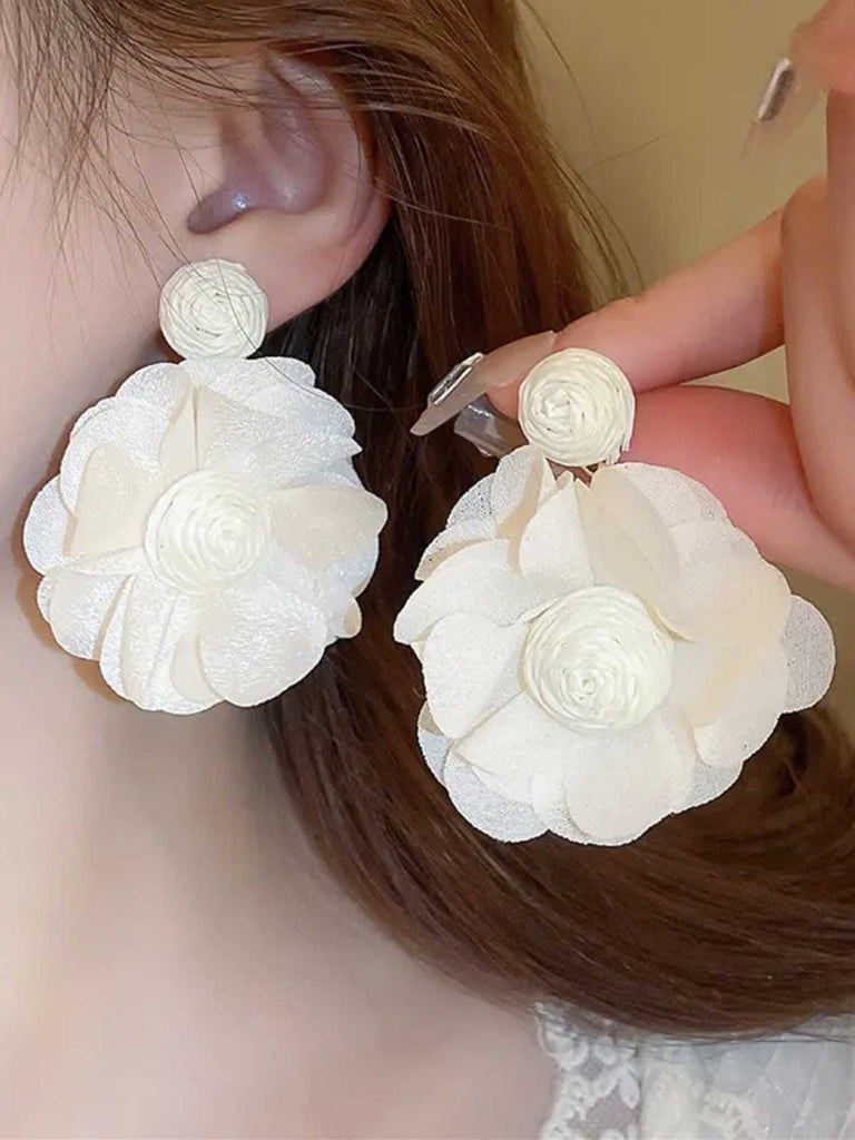 Retro Mesh 3D Floral Earrings